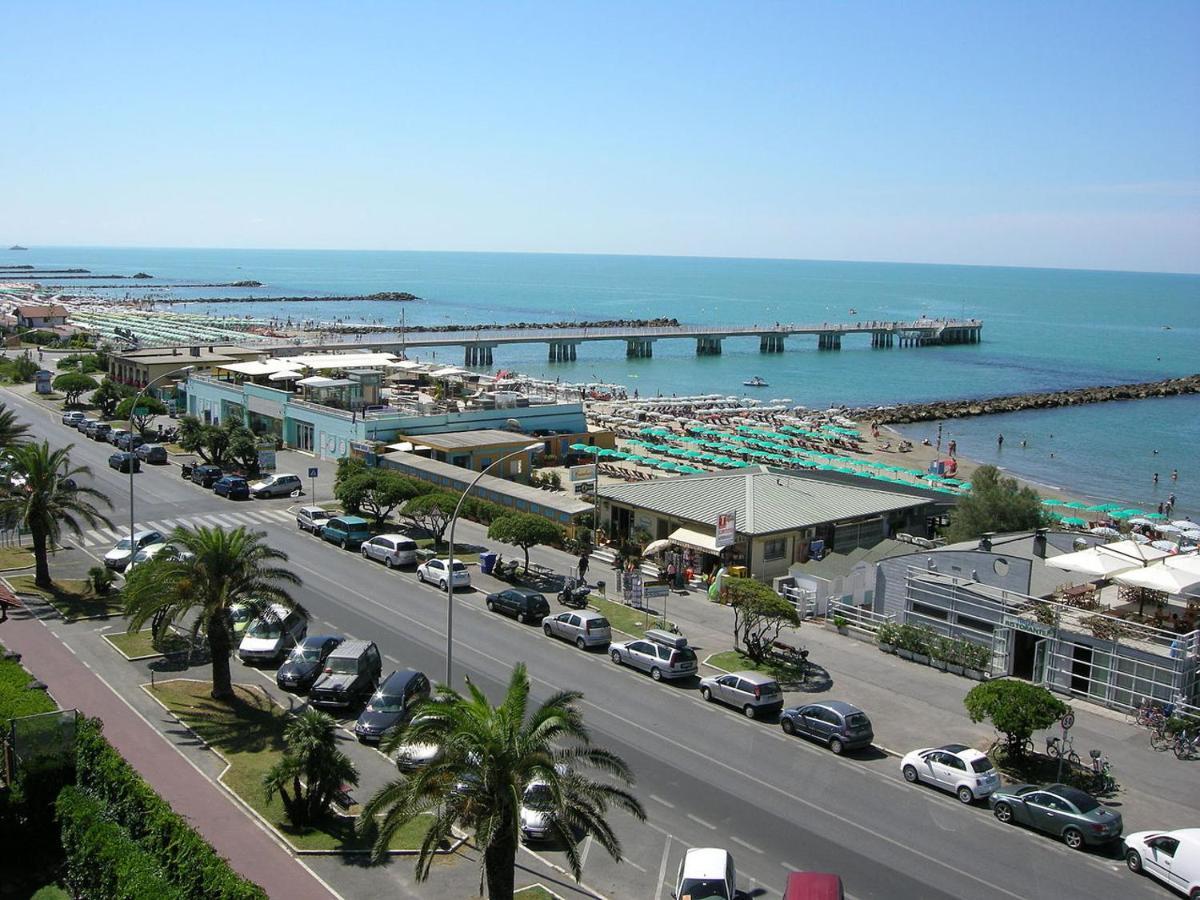 Casa Violetta Bed & Breakfast Marina di Massa Extérieur photo