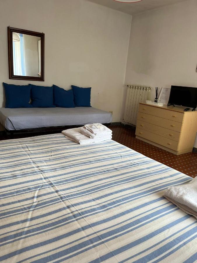 Casa Violetta Bed & Breakfast Marina di Massa Extérieur photo