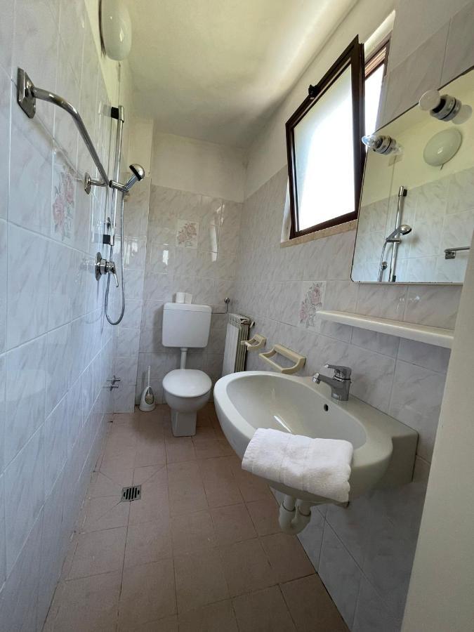 Casa Violetta Bed & Breakfast Marina di Massa Extérieur photo