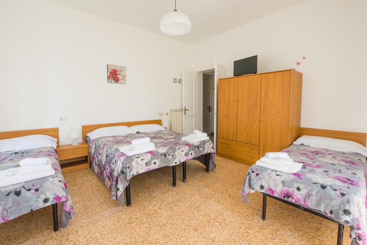 Casa Violetta Bed & Breakfast Marina di Massa Extérieur photo