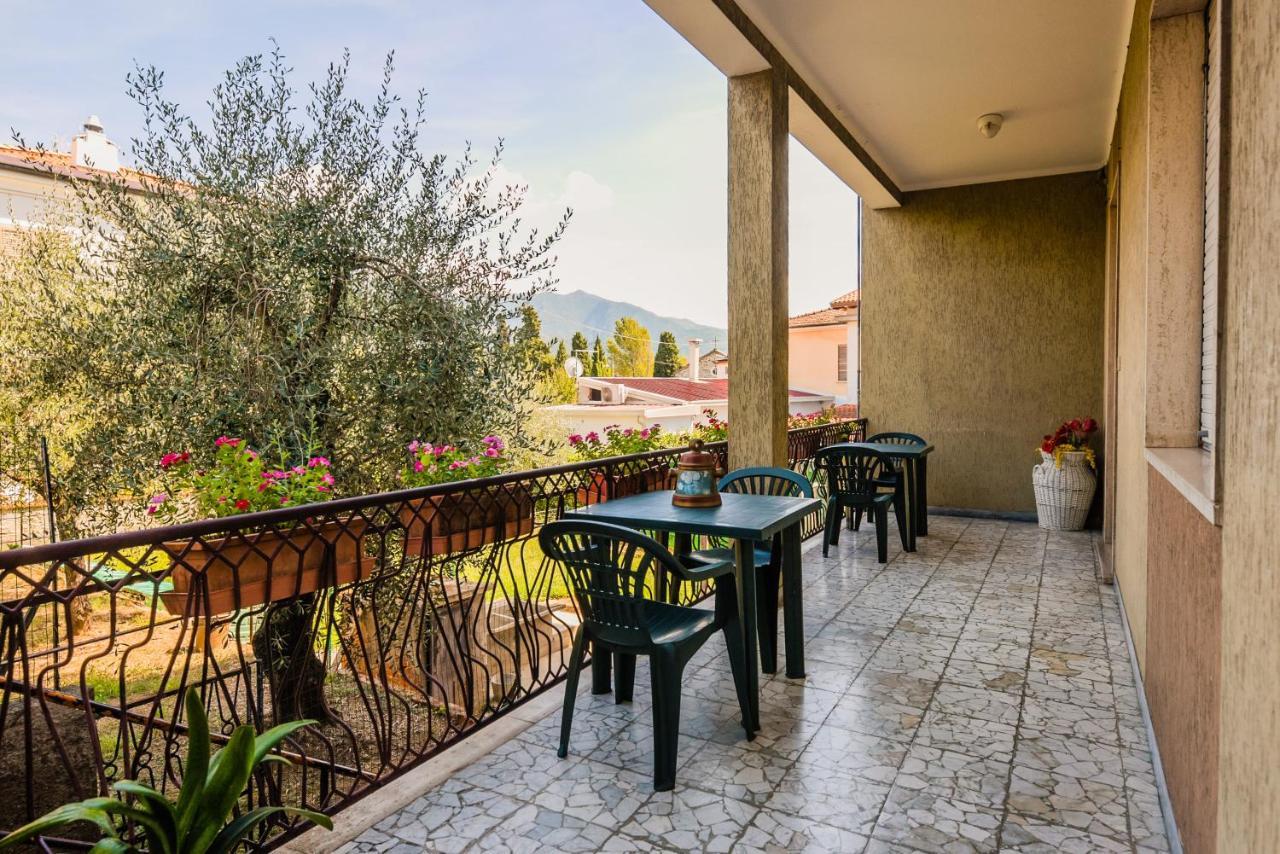 Casa Violetta Bed & Breakfast Marina di Massa Extérieur photo