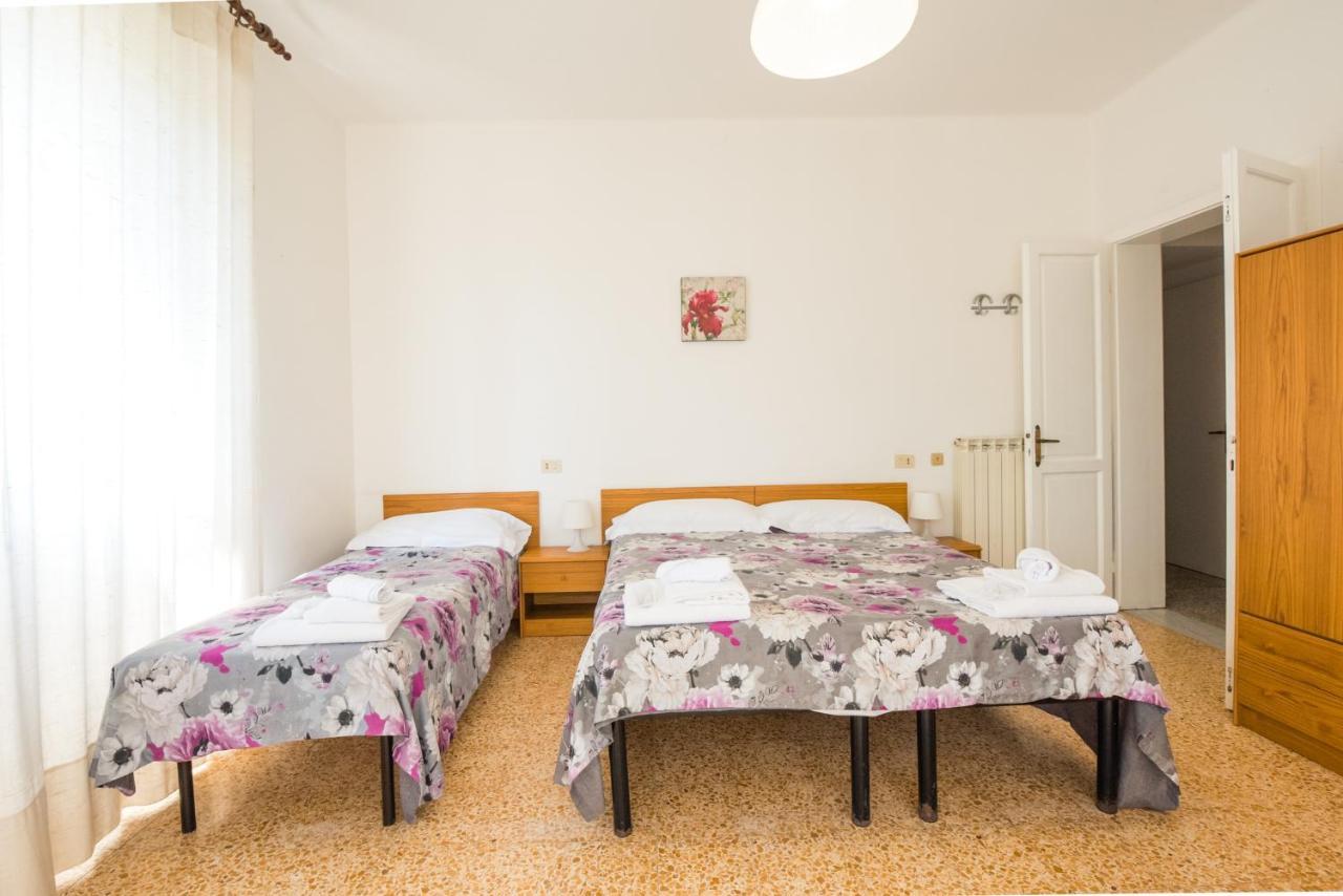 Casa Violetta Bed & Breakfast Marina di Massa Extérieur photo