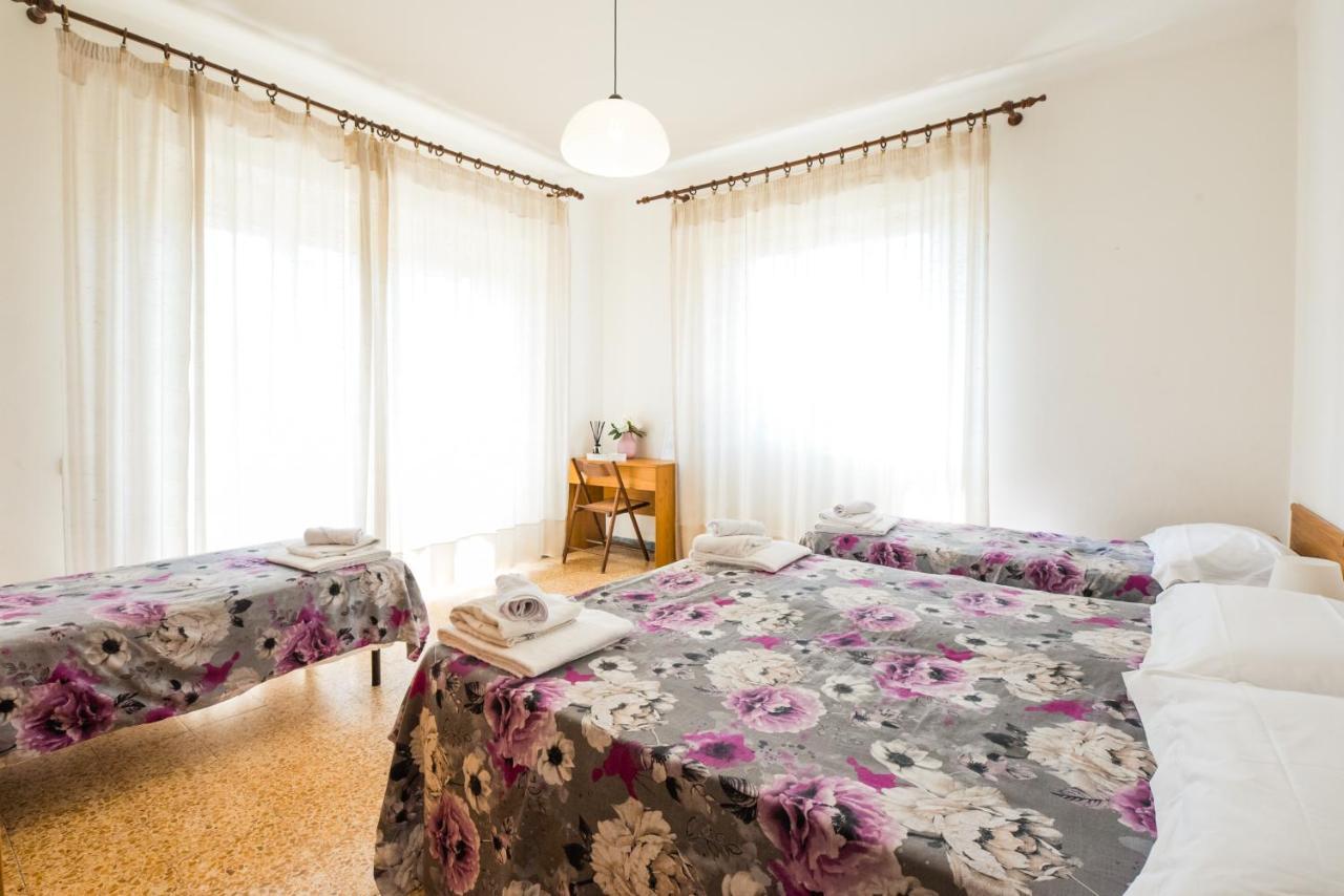 Casa Violetta Bed & Breakfast Marina di Massa Extérieur photo
