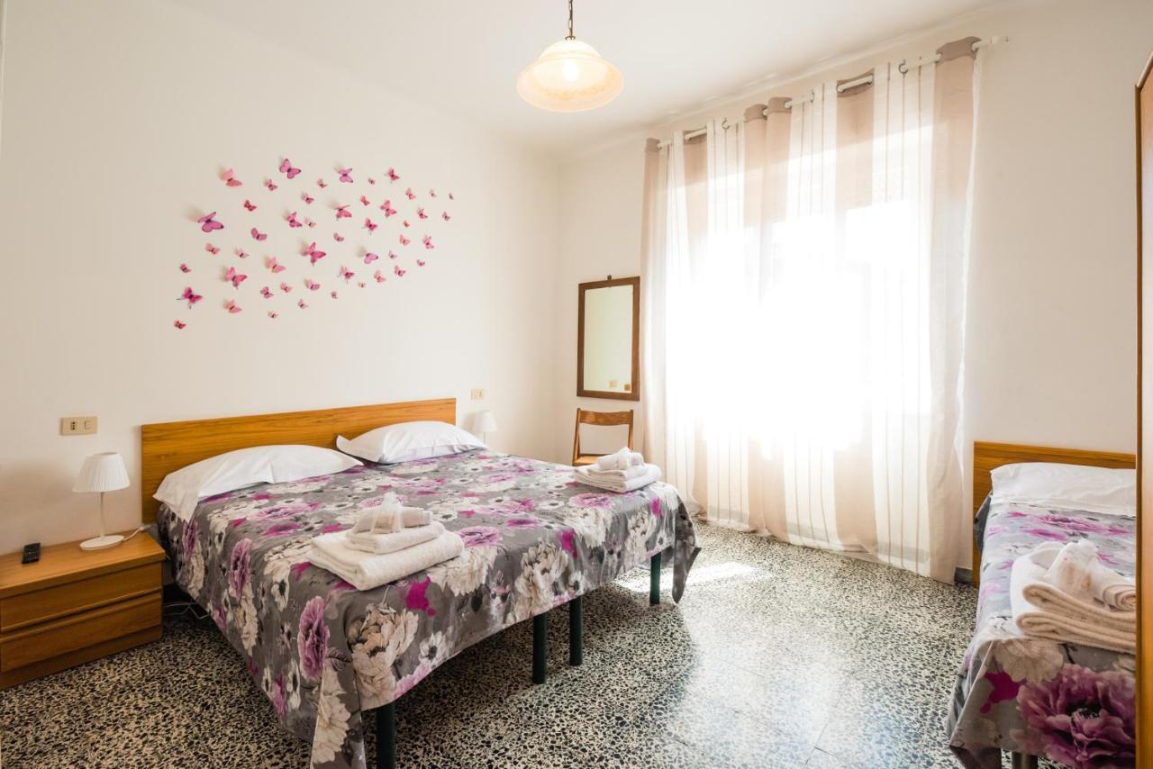 Casa Violetta Bed & Breakfast Marina di Massa Extérieur photo