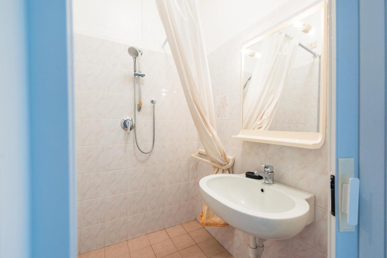 Casa Violetta Bed & Breakfast Marina di Massa Extérieur photo